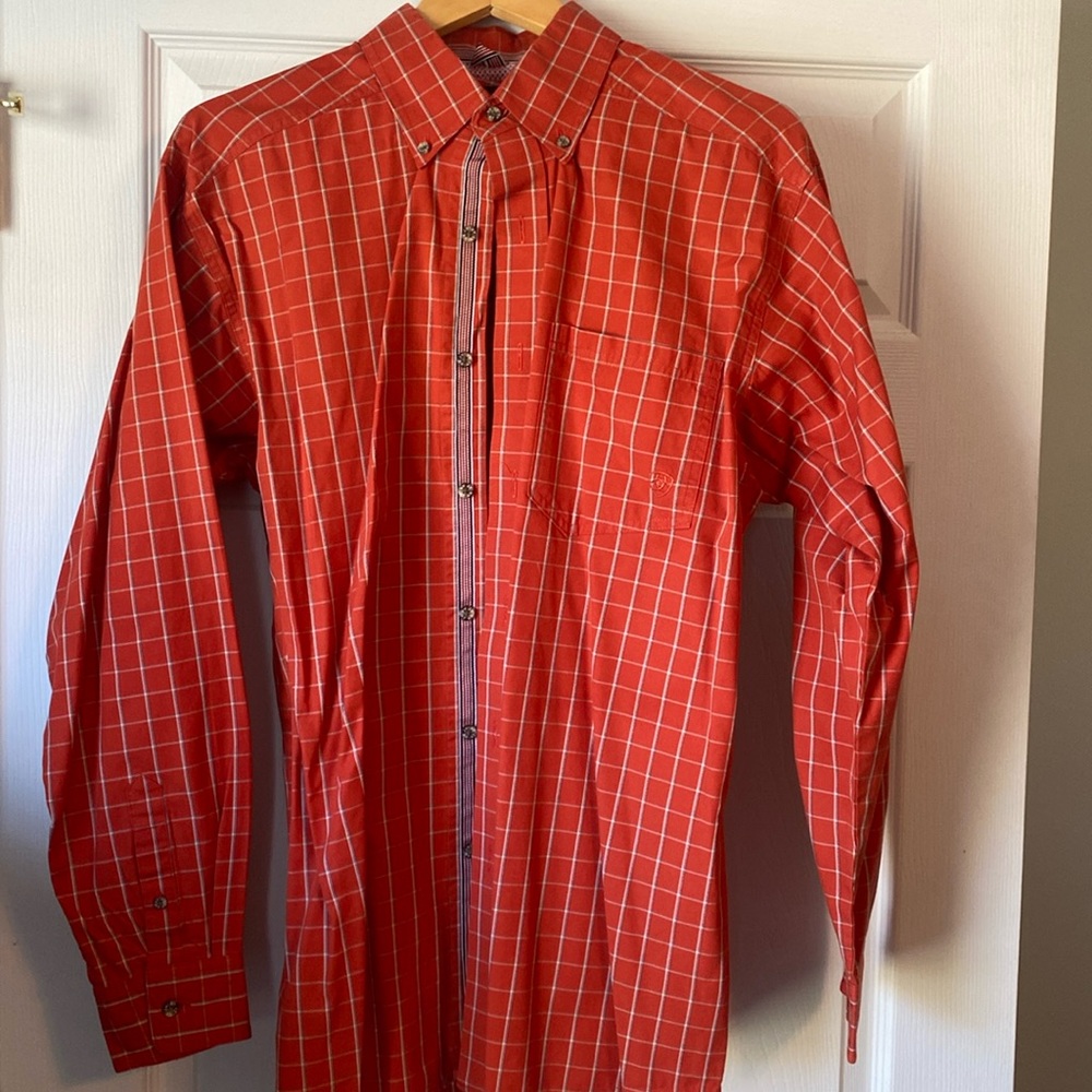 Ariat pro series casual button down long sleeve